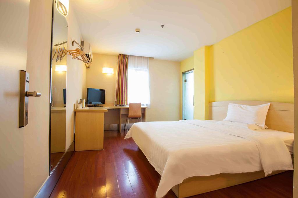 7Days Inn Zhuhai Hengqin Changlong Wanzai Port Room photo